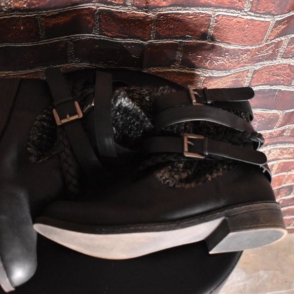 Fergalicious Black Short Boot - Picture 5 of 7